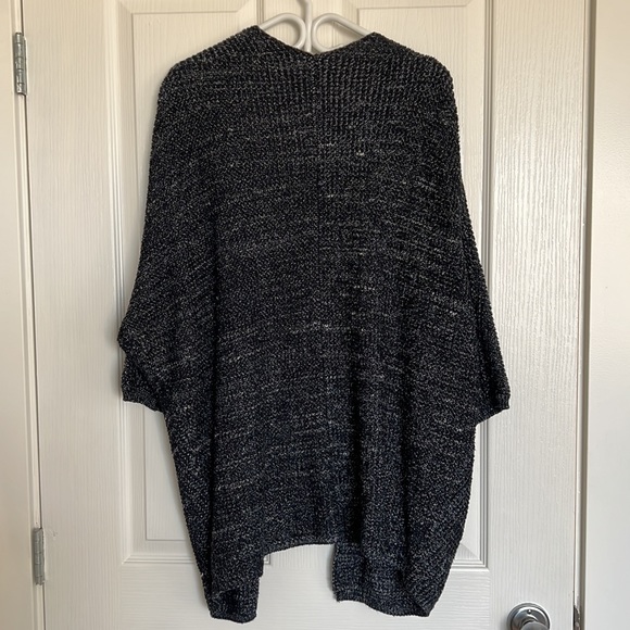 Universal threads navy blue oversized cardigan - Picture 2 of 4